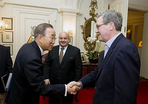 Ban Ki Moon ve Alexander Downer Ban Ki Moon ve Alexander Downer