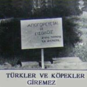 Türkler ve köpekler giremez-Larnaka 1964